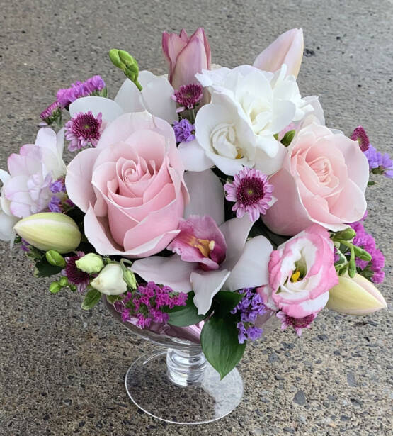 6" glass pedestal designed with orchids and roses